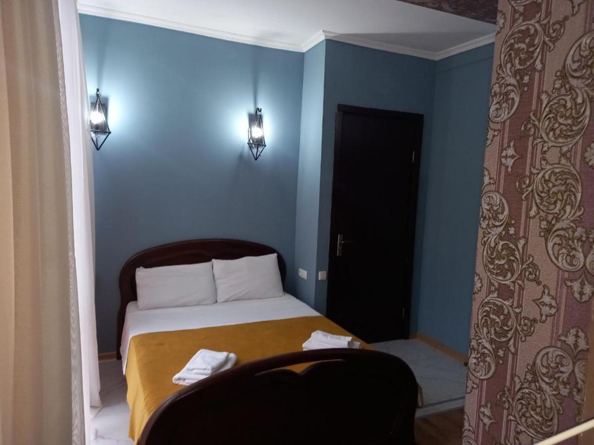 David Hotel Kutaisi Exteriör bild