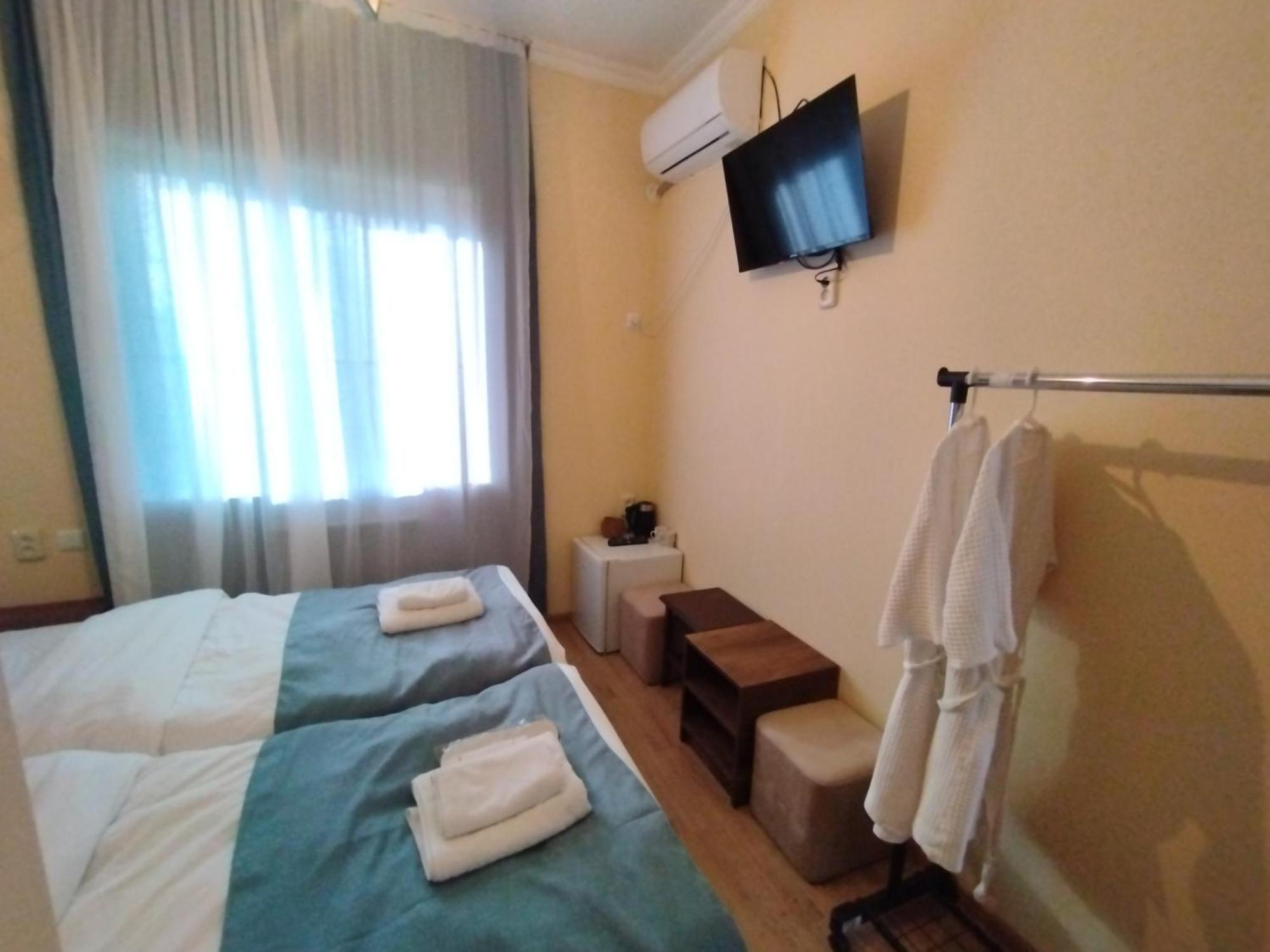 David Hotel Kutaisi Exteriör bild